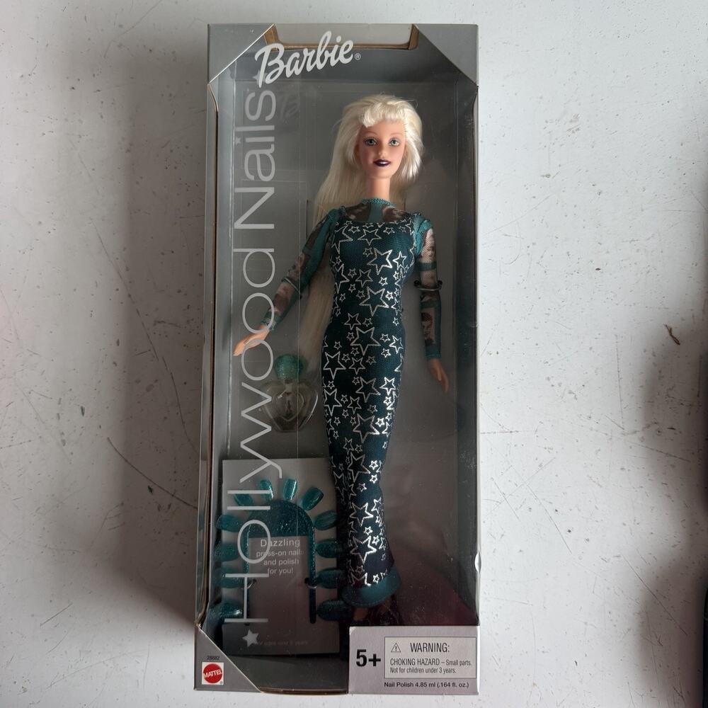 2000 Mattel Hollywood Nails Barbie 28882 Press-On Nails NIB